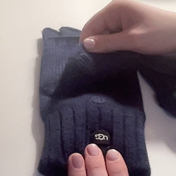 UGG Navy Blue Fingerless Gloves - Picture 8 of 8